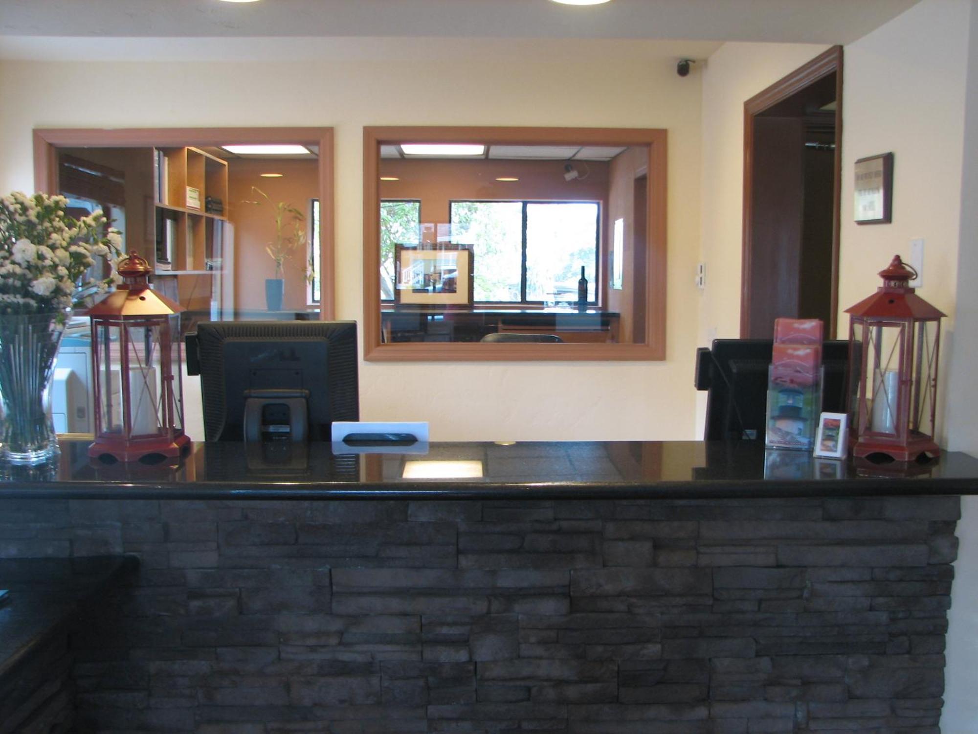 פסיפיק גרוב Lighthouse Lodge & Cottages מראה חיצוני תמונה