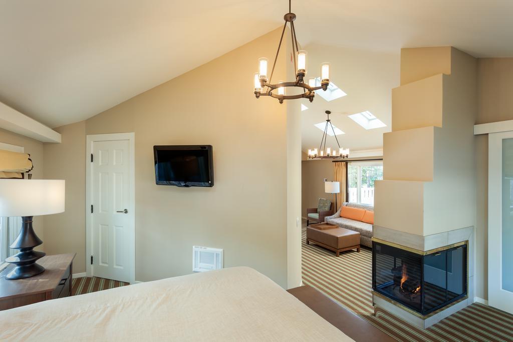פסיפיק גרוב Lighthouse Lodge & Cottages מראה חיצוני תמונה