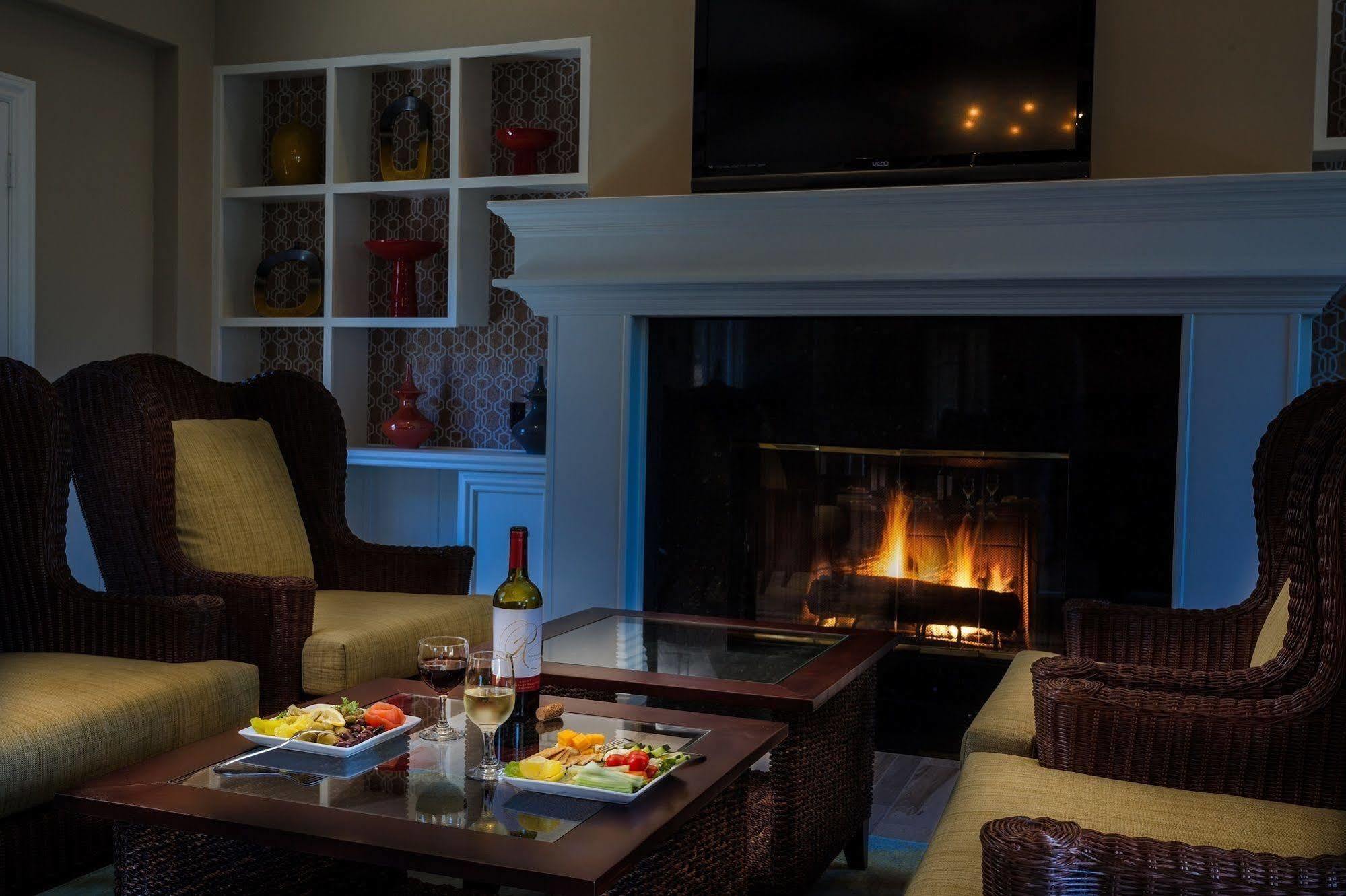 פסיפיק גרוב Lighthouse Lodge & Cottages מראה חיצוני תמונה