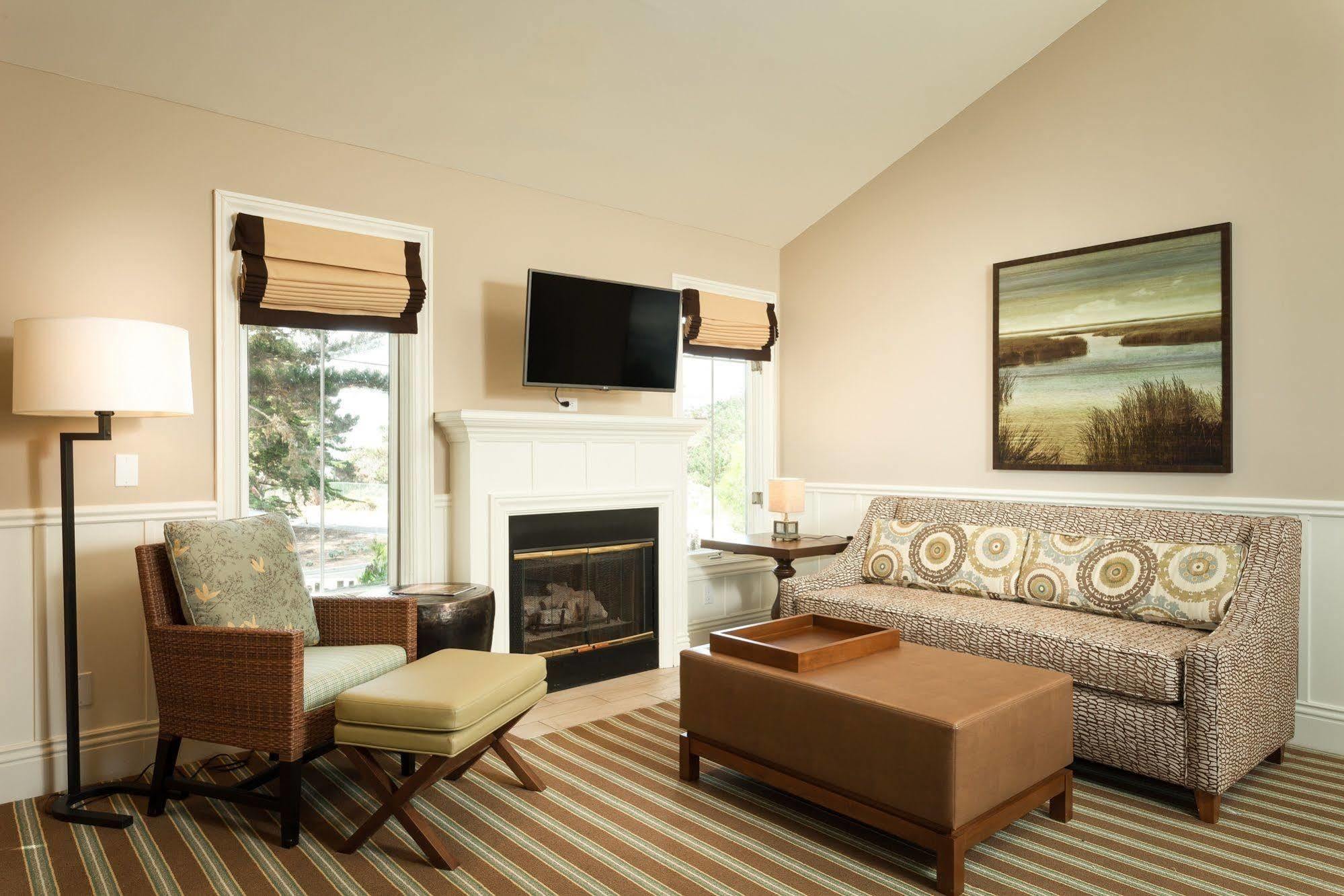 פסיפיק גרוב Lighthouse Lodge & Cottages מראה חיצוני תמונה