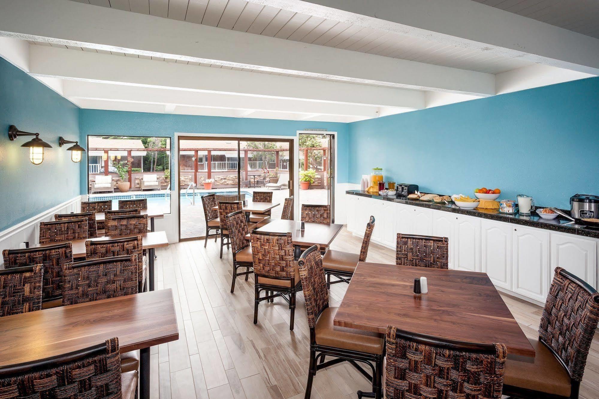 פסיפיק גרוב Lighthouse Lodge & Cottages מראה חיצוני תמונה